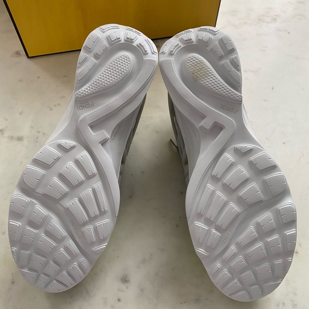 Fendi - Tag Sneaker, men’s size 10, women’s size 11 (UK 9) - Picture 11 of 14